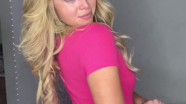 blonde Grace Charis undress and dancing video